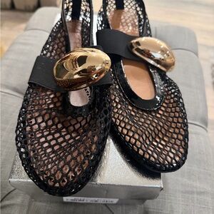 Elegant Black Mesh Women's Shoes with Gold Accent